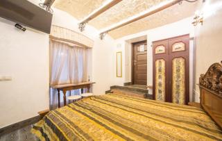 Apartments on Valova 16, on Market Square - Lviv - 8