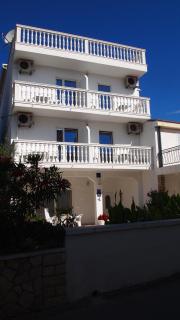 Guesthouse Ana-Maria - Pirovac - 0