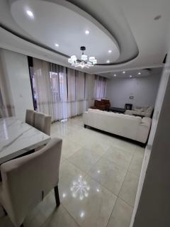 Quiet Home Apartment - 9