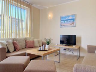 Beachfront Family Apartment for 8 Guests Obzor - 7