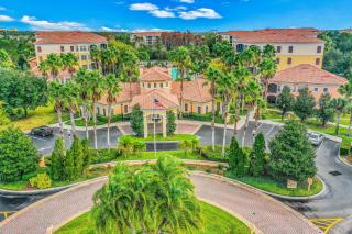Worldquest Retreat - Ground-floor remodeled condo with sunroom, washer/dryer - 7