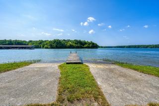 Beautiful waterfront townhouse w/ perfect location, fireplace & WiFi - 6