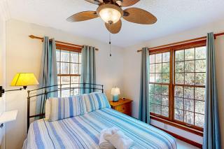 Spacious house with water view, kayaks, foosball table, deck, firepit - 2