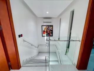 Fully Furnished 4 Bedroom Apartment - 2