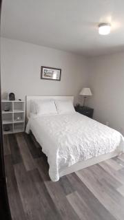 Perfect and cozy 3-2 bedroom house in Tulsa! - 5