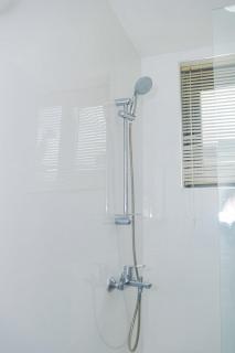 Luxury 3-Bedrooms Retreat - Pool - Prime Location - 2