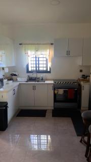 Family-Friendly Luxury 2BR Gated Near Beach - 4