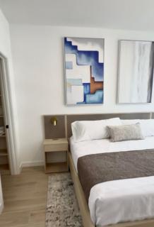 Chic Luxury 1BR Oasis - 5
