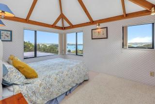 Twin Bays Russell New Listing Promo - 5