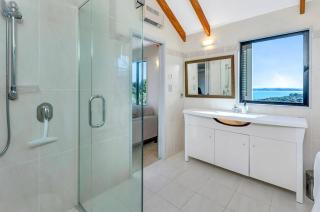 Twin Bays Russell New Listing Promo - 1