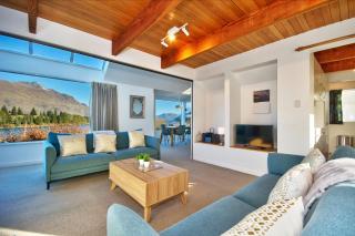 16A The Terrace Stunning Mountain Lake View - 7