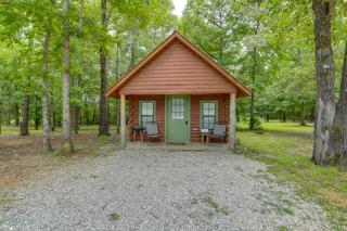 Near Trails! Ozark Mtn Hideaway w/ Fire Pit, Grill - 9