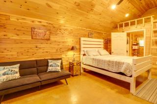 Near Trails! Ozark Mtn Hideaway w/ Fire Pit, Grill - 4