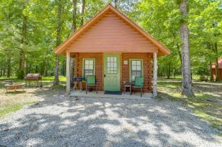 Adventure Awaits! Fifty-Six Cabin Near Caverns - 8