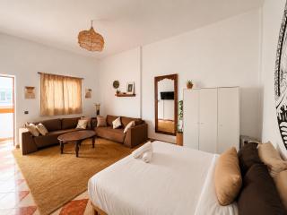 Medina Lofty Art Apartment & Sauna Fibre-Optic - 6