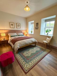 Peigs Pink Cottage Doolin with Coastal Views - 5