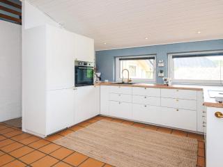 8 person holiday home in Hvide Sande - 2