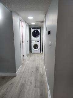 Modern 1-Bedroom Basement Suite - 4