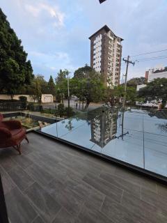Golden key! Moderno y Centrico en zona 15 - 3