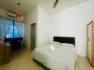 RABIA Homestay - 8