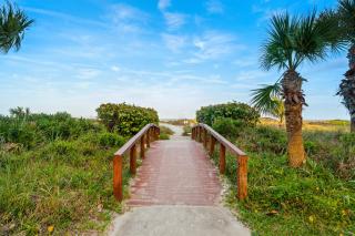 Sandcastles - Direct Oceanfront Apartments with Pool Tennis Pets Welcome - 8