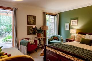 Green Gables Bed and Breakfast - 6
