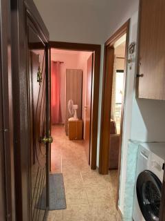 Trinity Beach Apartment - 4