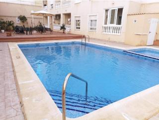 Cozy Apartment Torrevieja - Los Locos Beach - 4