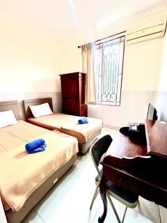 Emerald Inn Karawaci - 9