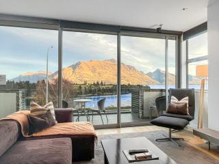 The Pounamu Experience | Lake & Mountain Views - 8