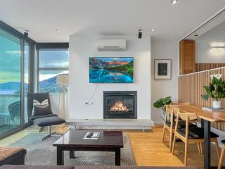 The Pounamu Experience | Lake & Mountain Views - 1