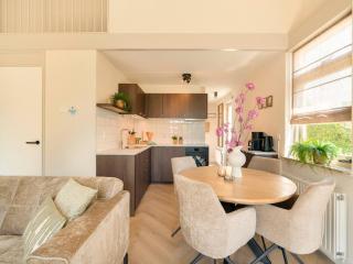 Detached Beautiful Holiday Home in Julianadorp - 6