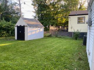 Cozy 2B Home in Delmar Loop with Newly Renov Bathroom - 7