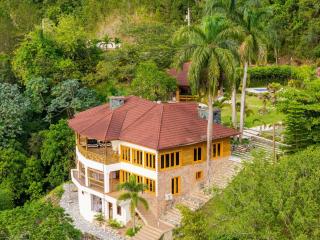 Villa Eliana -Mountaintop Views -Infinity Pool - 9
