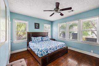 Port Side at M Historic Lost Bayou Retreat Walk to Beach Sleeps 6 - 7