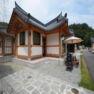 Gangneung Harang Hanok Pool Villa - 6