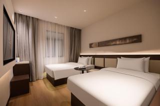 Zhike·Xing Hotel (Jiefangbei Pedestrian Street Store) - 2