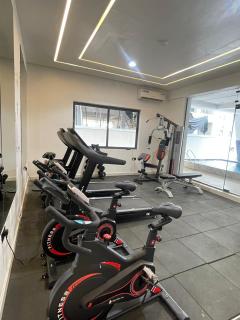 Tiny Studio Apartment with Pool and gym - 1