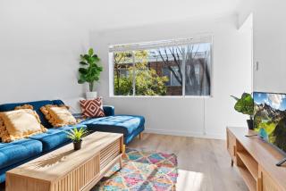 Bright 1-Bed Retreat in Kingsville - 9