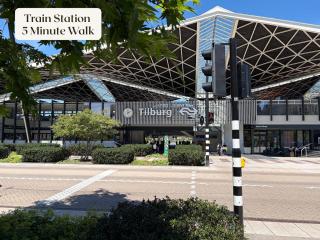 Suite with Bath City Center Villa Tilburg - 9