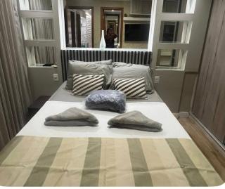 Apartamento para temporada a 15 minutos da Asa Sul, próximo de tudo ! 3 quartos 11 camas com auxiliares , 8 camas sem usar as auxiliares - 8