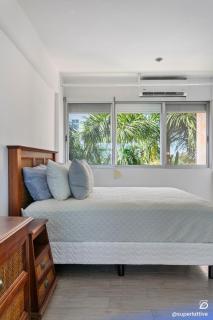 Spacious 2BD with balcony and pool, close to everything - 8