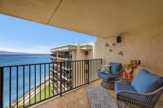 2 Ensuites Top Floor Oceanfront Big Lanai Views Whales & More - 5