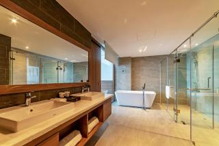 Long Thuan Hotel & Resort - 1
