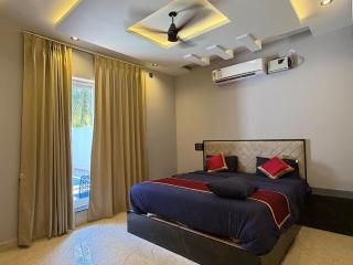 Sabari Resort ECR Luxurious Premium Modern Villa - 1