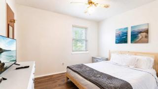Lynn Haven 3BR - Private Pool & Fenced Yard - 7