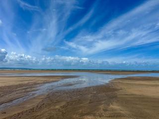 Seaside Escape in Westward Ho! 3-Bed Family Holiday Home with Sea Views - 6