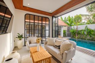 Villa Concasa 3BR Canggu by OriVista, 6 Min to the Beach - 8