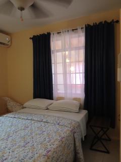 Cool Kingston Rest - 4