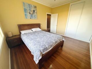 Seamist Cottage - Bring your own linen. - 1